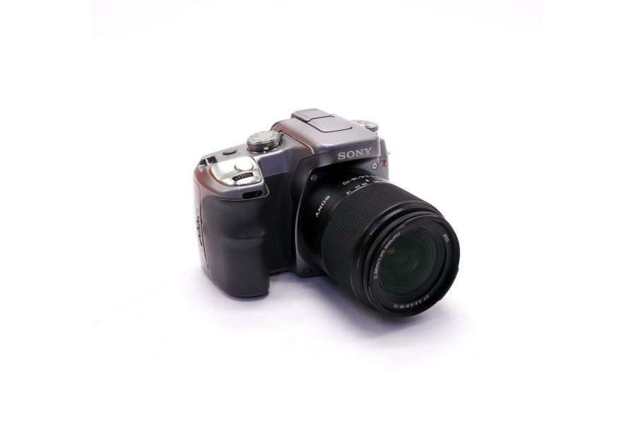 Sony Alpha DSLR-A100 kit в упаковке