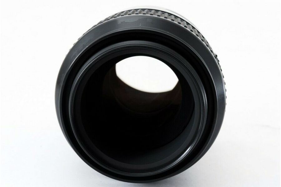 Nikon 105mm f/2.8 AF Micro Nikkor