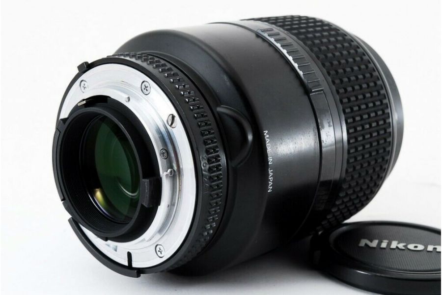 Nikon 105mm f/2.8 AF Micro Nikkor