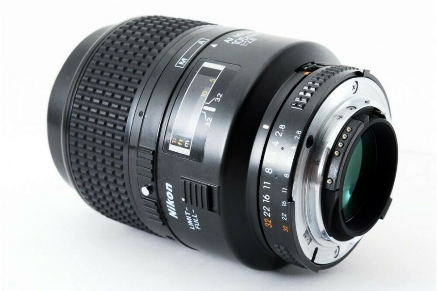 Nikon 105mm f/2.8 AF Micro Nikkor