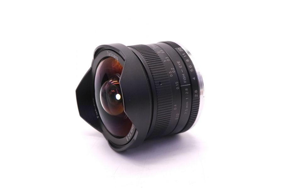 Объектив 7Artisans 7.5mm f/2.8 Sony E в упаковке