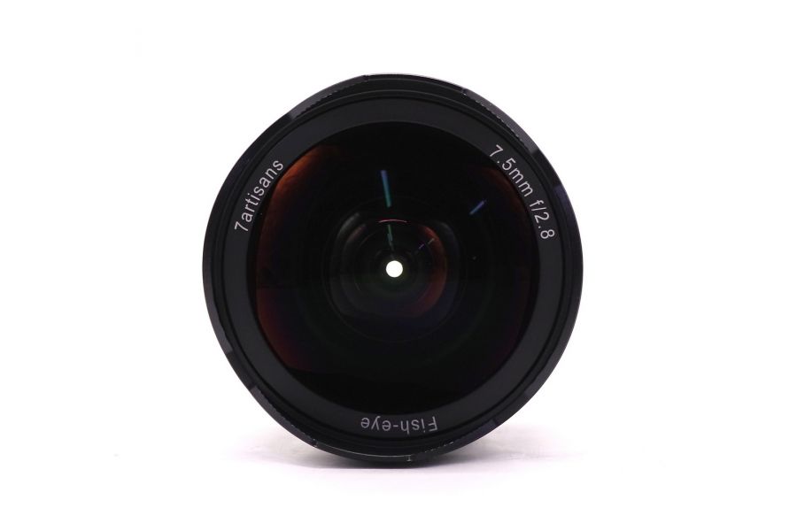 Объектив 7Artisans 7.5mm f/2.8 Sony E в упаковке
