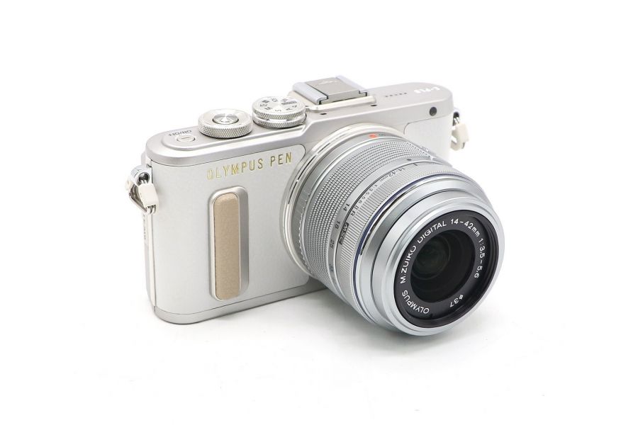 Olympus Pen E-PL8 kit в упаковке (пробег 1920 кадров)