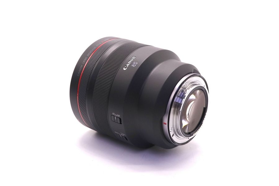 Новый Canon RF 85mm f/1.2L USM в упаковке