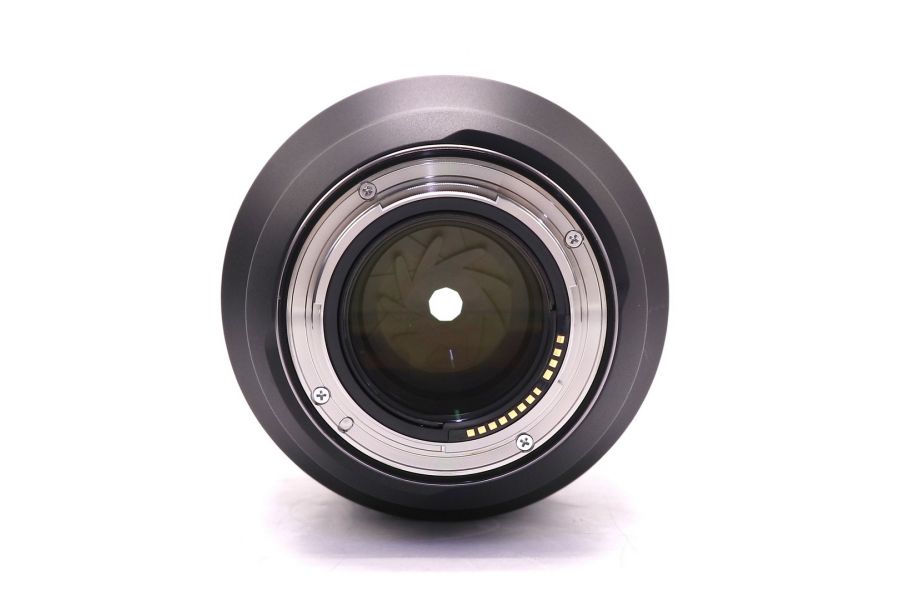 Новый Canon RF 85mm f/1.2L USM в упаковке