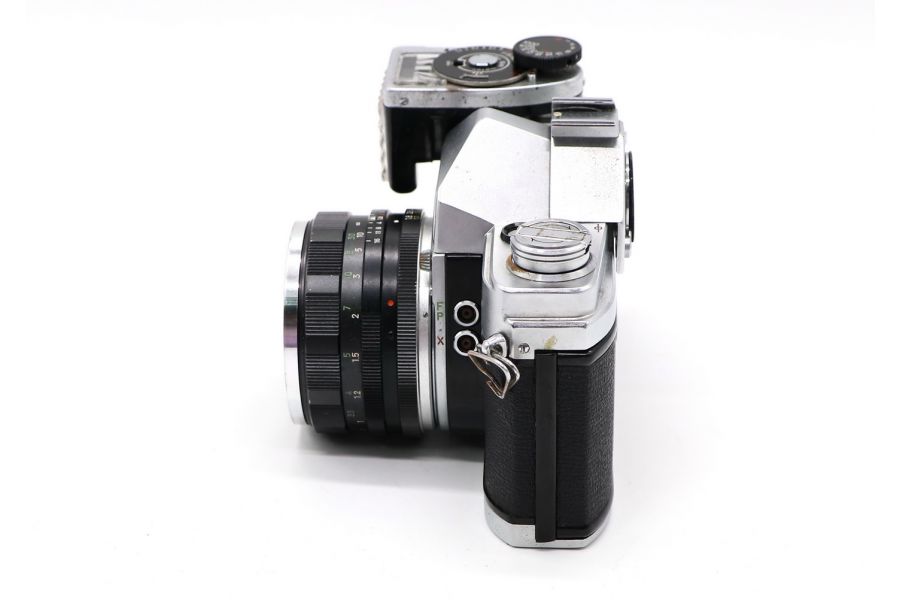 Minolta SR + Minolta Rokkor-PF Auto 1.8/50mm