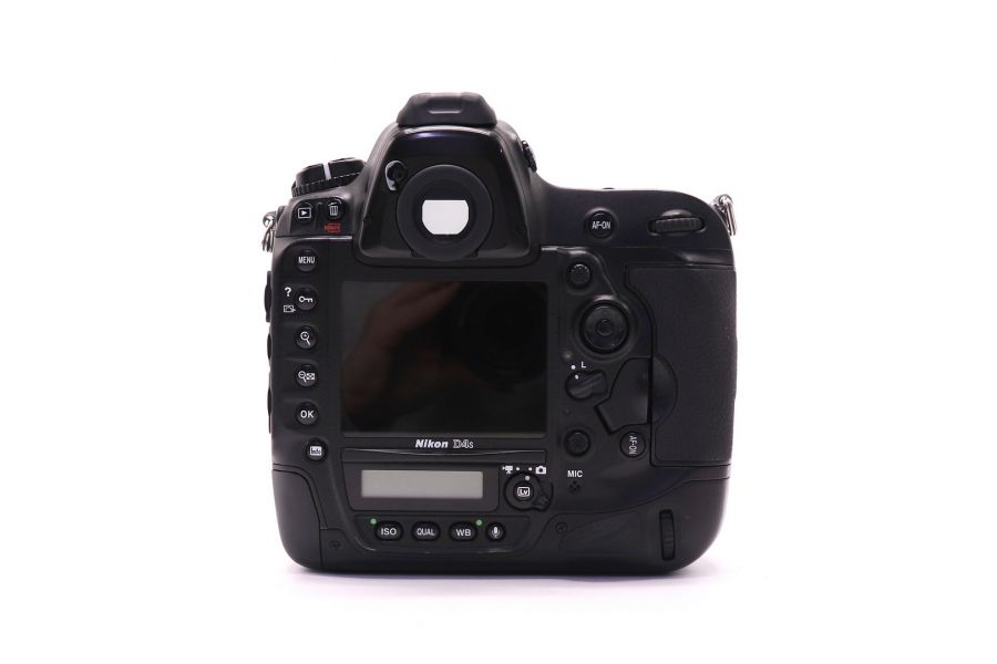 Nikon D4s body (пробег 443350 кадров)