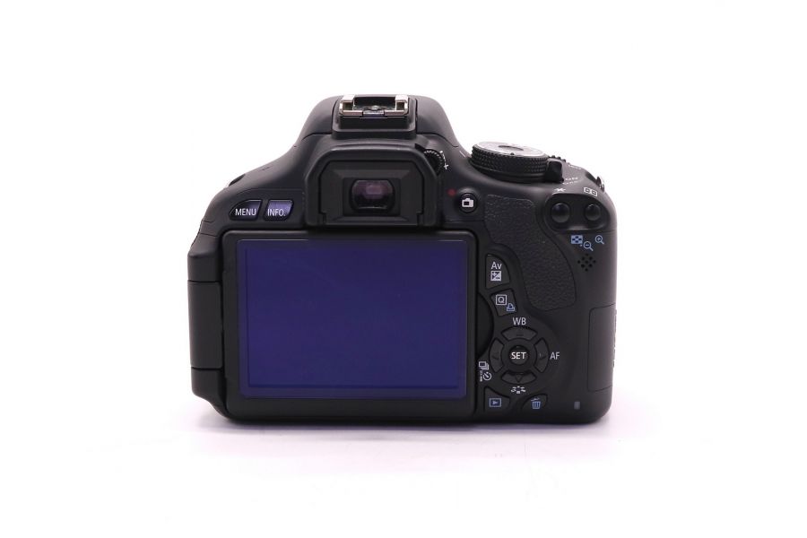 Canon EOS 600D body (пробег 4430 кадров)
