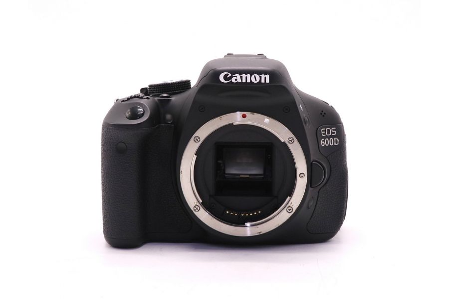 Canon EOS 600D body (пробег 4430 кадров)