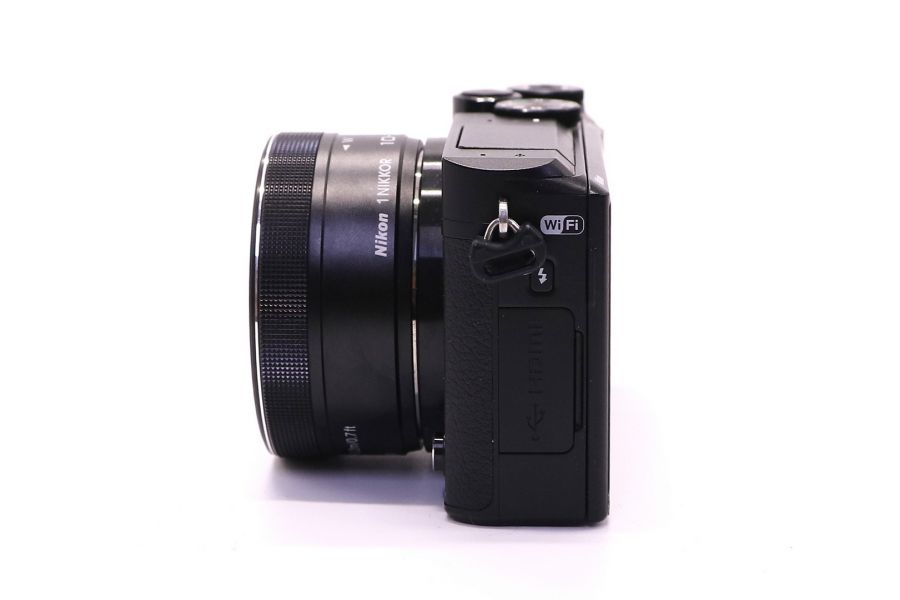 Nikon 1 J5 kit (пробег 135 кадров)
