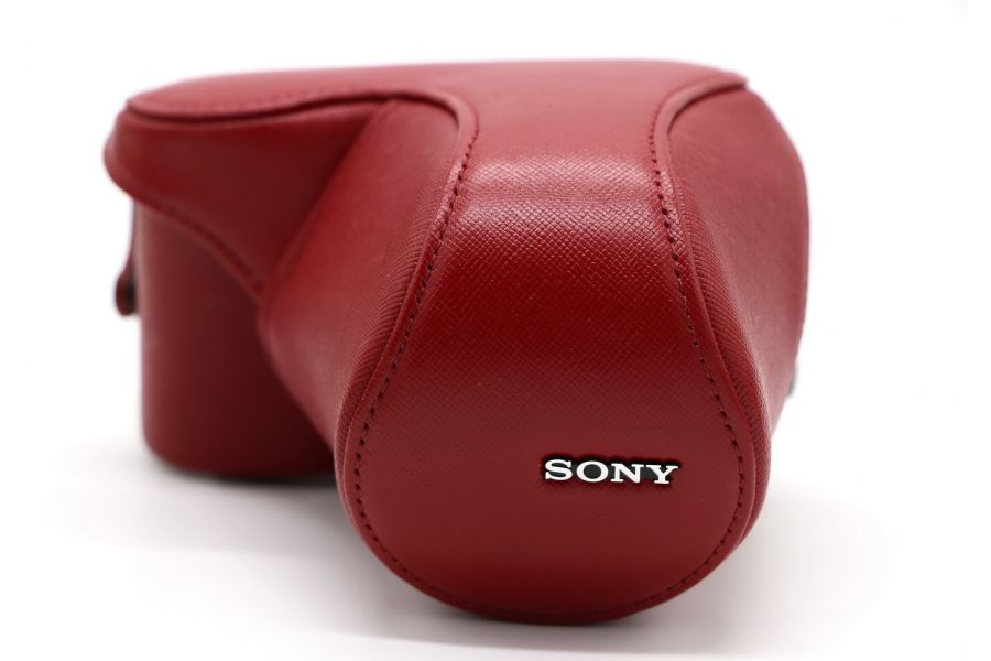 Комплект чехлов Sony(LCS-EML2A, LCS-EML1A, LCS-EMB2A)
