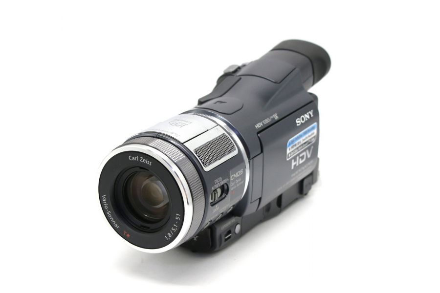 Видеокамера Sony HDR-HC1E в упаковке