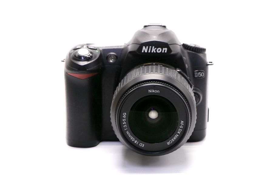 Nikon D50 kit в упаковке (пробег 7905 кадров)