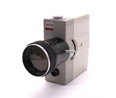 Купить Кинокамера Ломо Лантан (CCCР, 1970г) Кинокамера Ломо Лантан (CCCР, 1970г)