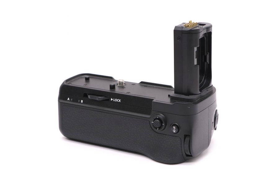 Батарейный блок Nikon MB-N11 в упаковке