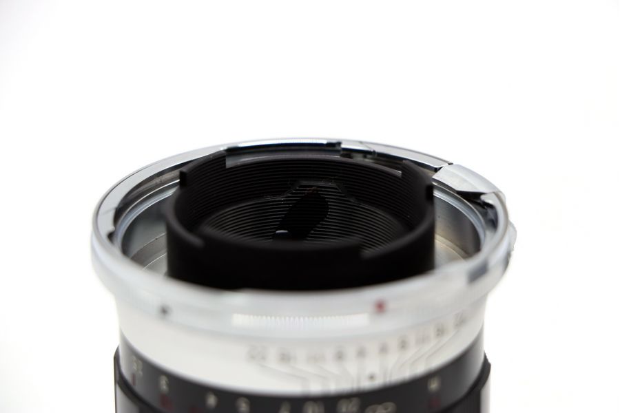 Voigtlander S APO-Lanthar 85mm f/3.5