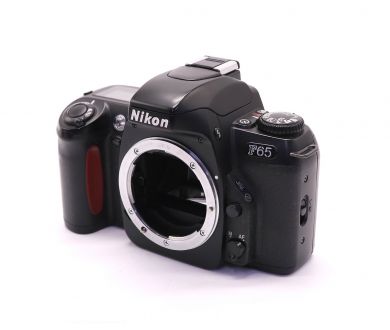 Nikon F65 body (Japan, 2003)