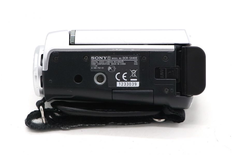 Видеокамера Sony DCR-SX40E