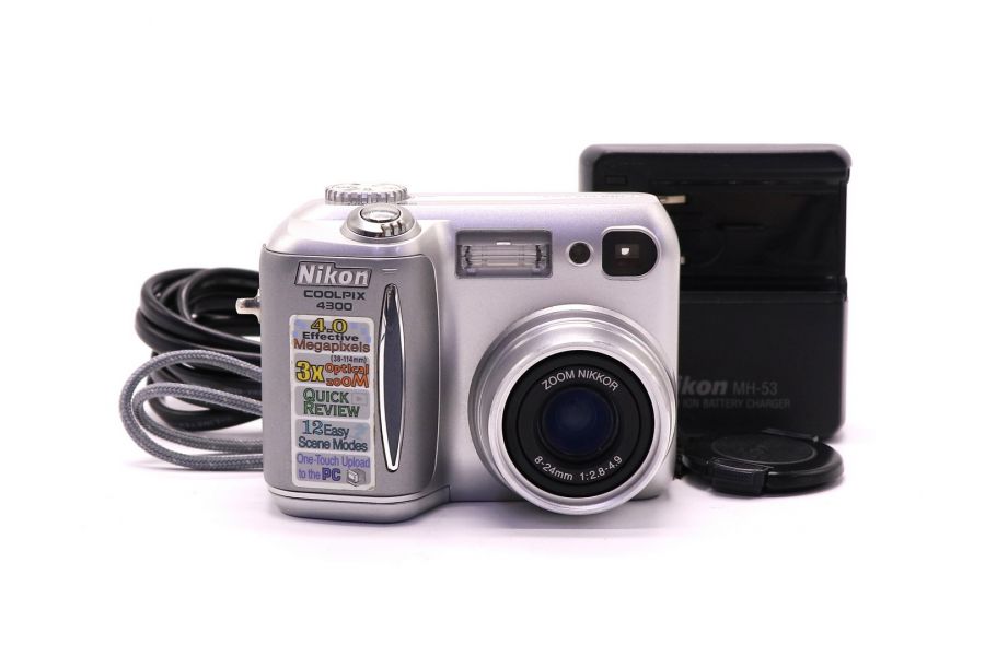 Nikon Coolpix 4300 (Japan)