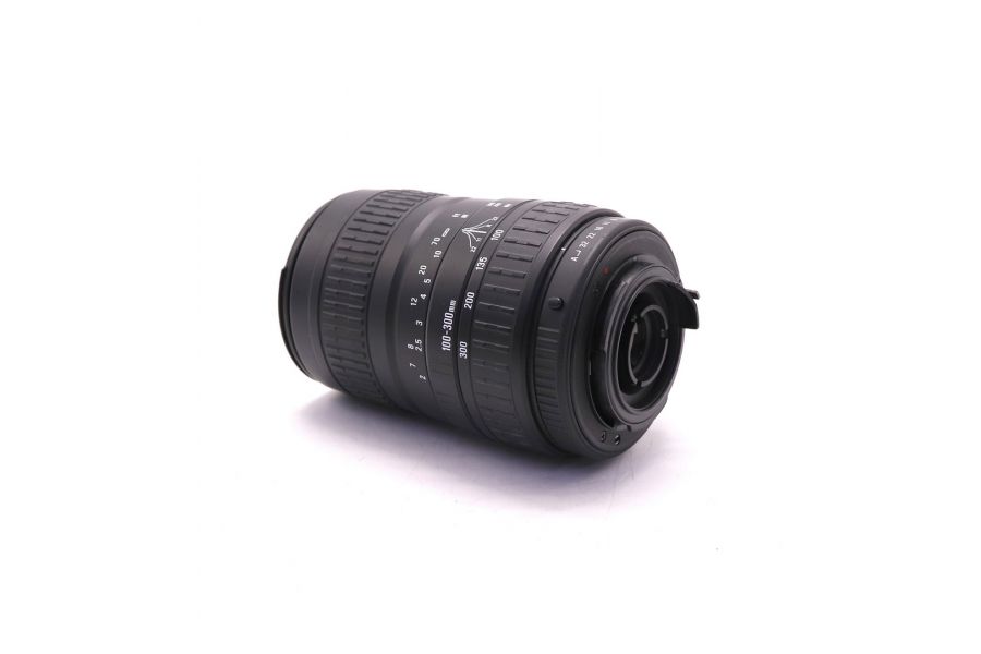 Sigma AF 100-300mm f/4.5-6.7 DL для Pentax K