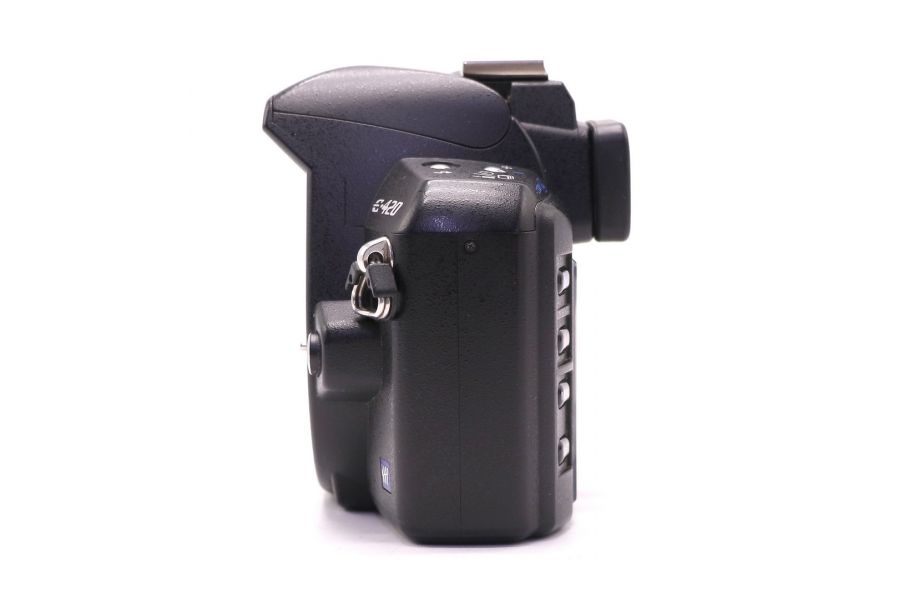 Olympus E-420 body (пробег 11100 кадров)