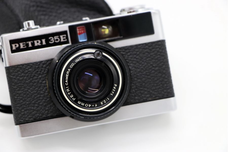 Petri 35E (Japan, 1971)