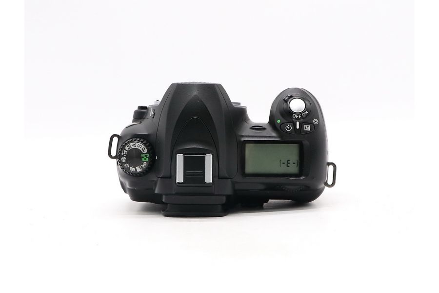 Nikon D50 body в упаковке (пробег 1825 кадров)