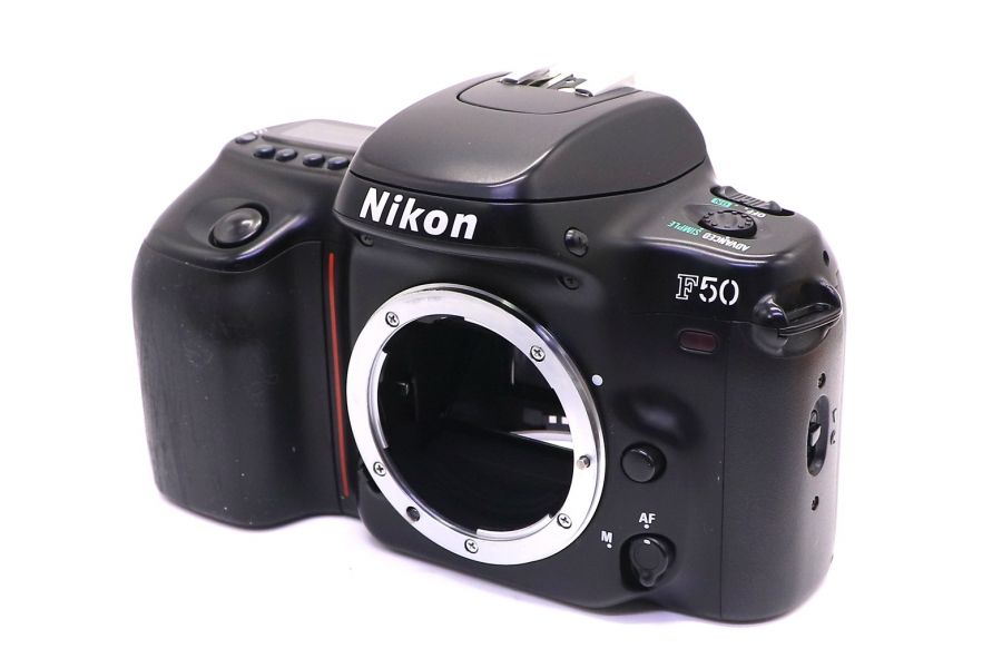Nikon F50 Quartz Date body в упаковке