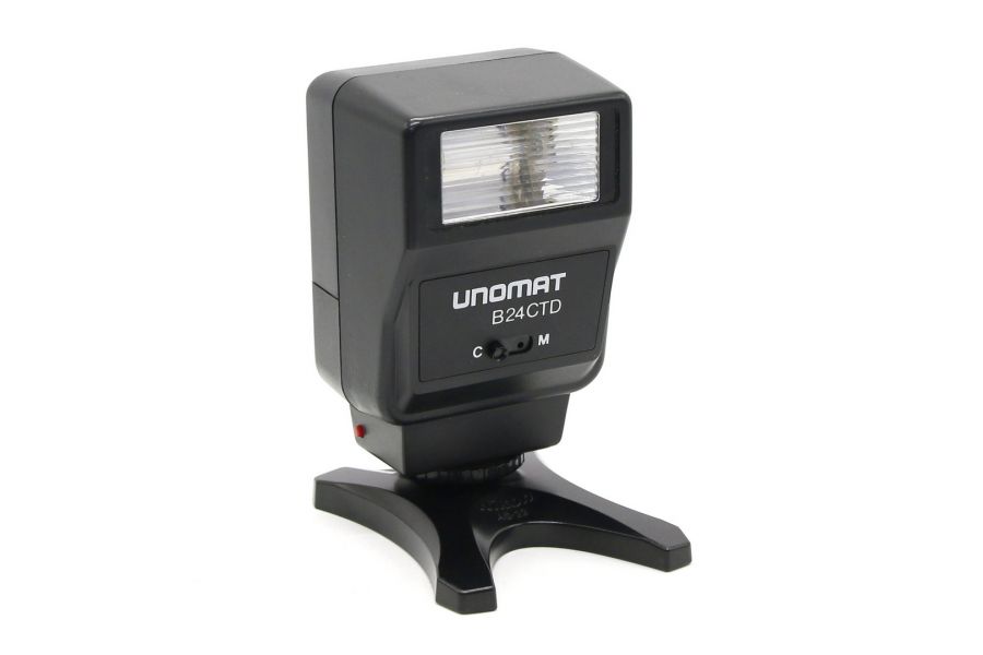 Фотовспышка Unomat B24 CTD в упаковке