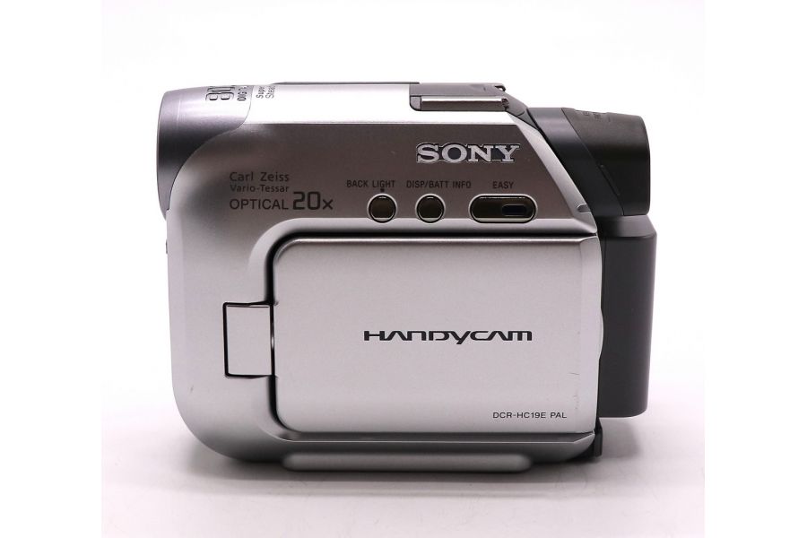 Видеокамера Sony DCR-HC19E