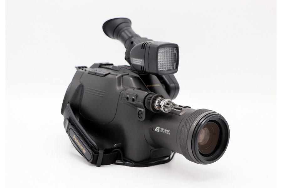 Видеокамера Panasonic NV-G303B