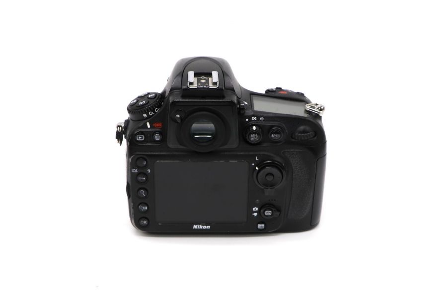 Nikon D800 body б. (пробег 235660 кадров)