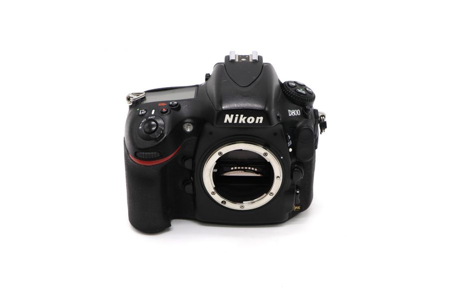 Nikon D800 body б. (пробег 235660 кадров)