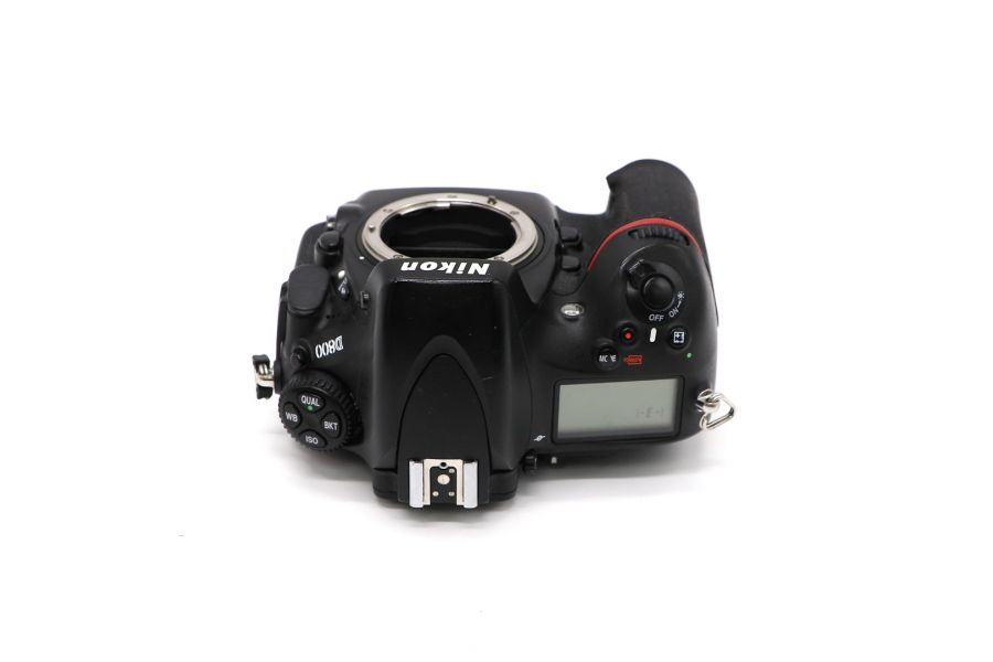 Nikon D800 body б. (пробег 235660 кадров)