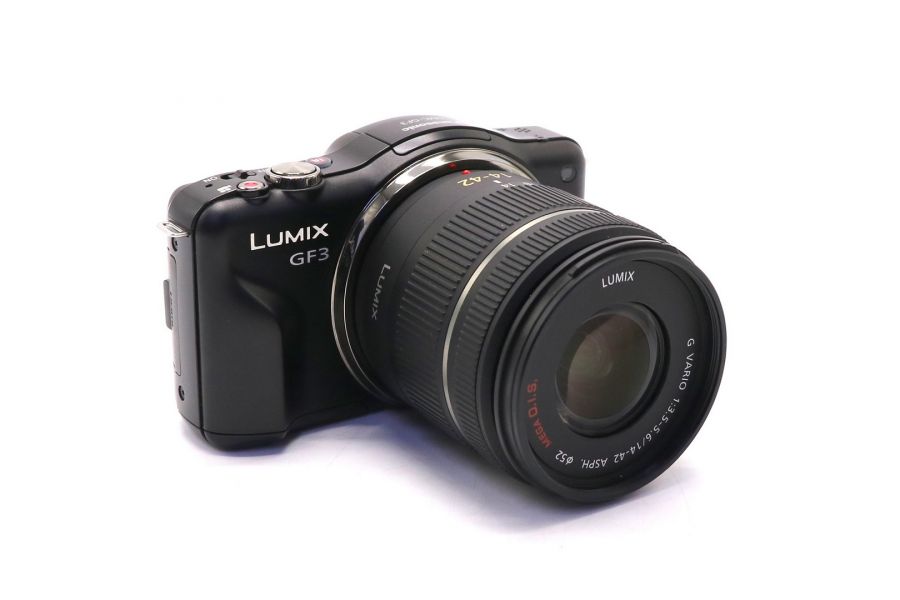 Panasonic Lumix DMC-GF3 kit black (пробег 2865 кадров)