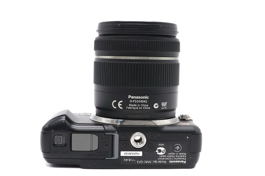 Panasonic Lumix DMC-GF3 kit black (пробег 3490 кадров)