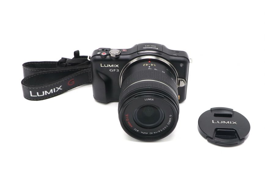 Panasonic Lumix DMC-GF3 kit black (пробег 3490 кадров)
