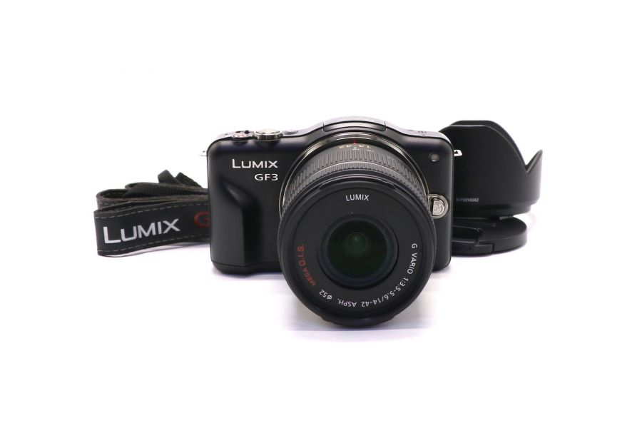 Panasonic Lumix DMC-GF3 kit black (пробег 2865 кадров)