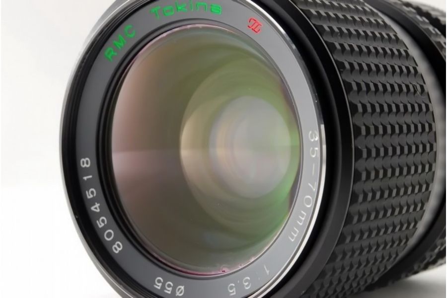 Tokina RMC 35-70mm f/3,5 FD (Japan, 1980)