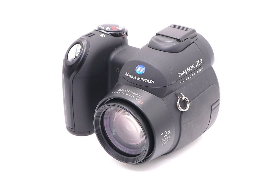 Konica Minolta DiMAGE Z3 в упаковке