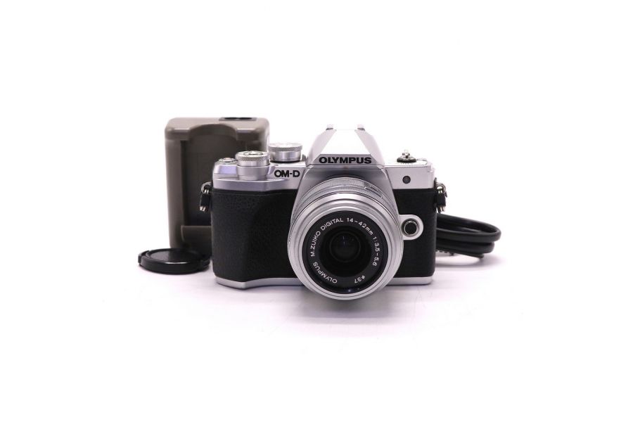 Olympus OM-D E-M10 Mark III kit silver (пробег 30460 кадров)