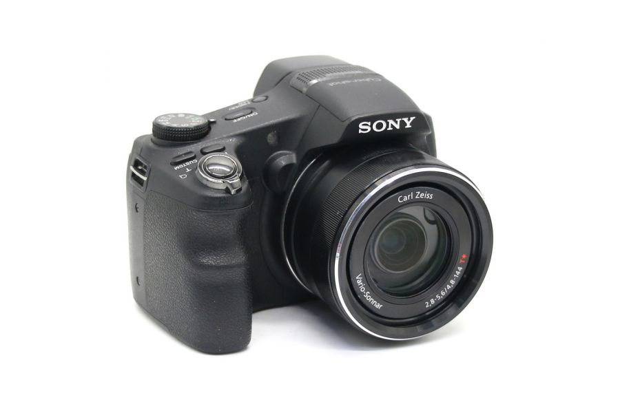 Sony Cyber-shot DSC-HX200 в упаковке