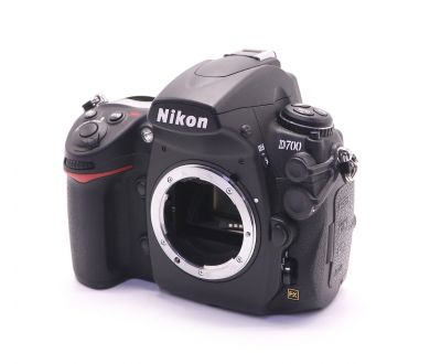 Nikon D700 body (пробег 4950 кадров)