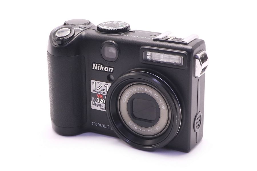 Nikon Coolpix P5100 в упаковке