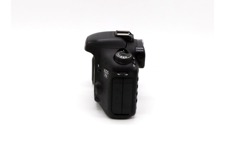 Canon EOS 7D body неисправный