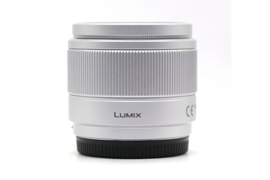 Panasonic Lumix G 25mm f/1.7 Asph. silver