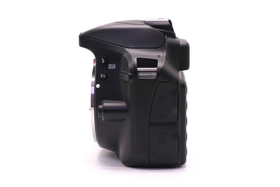 Nikon D3300 body (пробег 645 кадров)