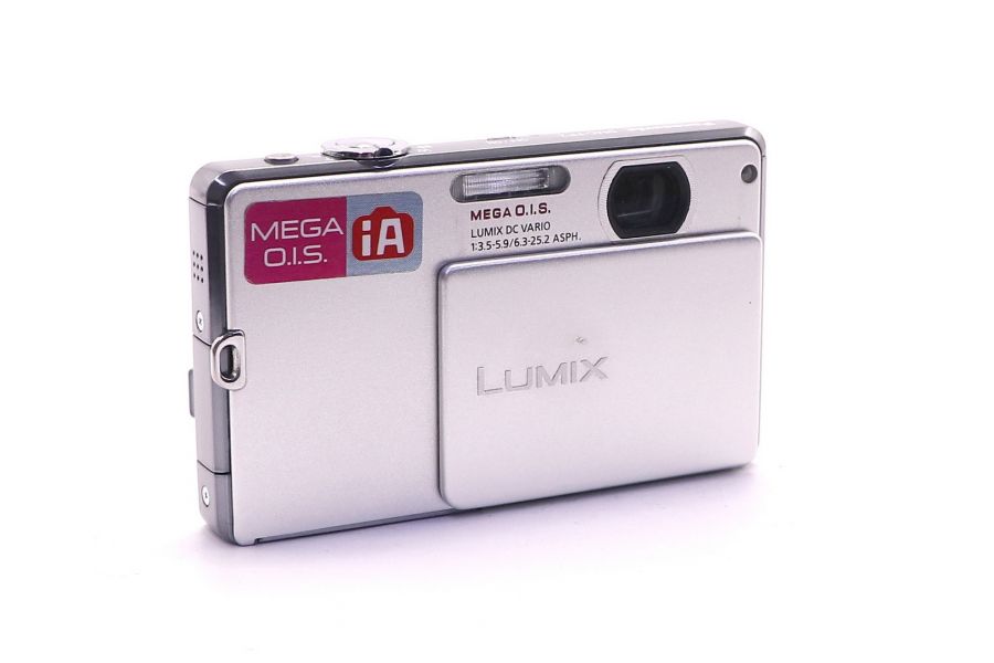 Panasonic Lumix DMC-FP2 в упаковке