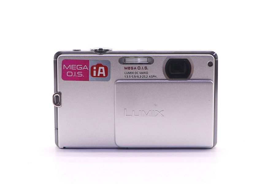 Panasonic Lumix DMC-FP2 в упаковке