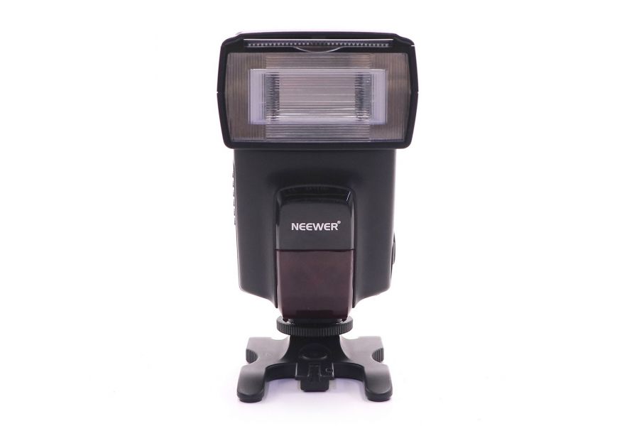 Фотовспышка Neewer TT560 Speedlite